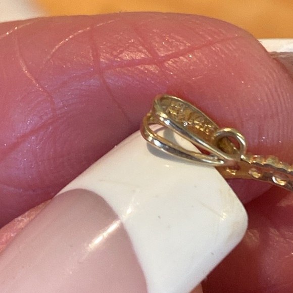 🎉 14K CIRCLE PENDANT ‼️ - Picture 7 of 11